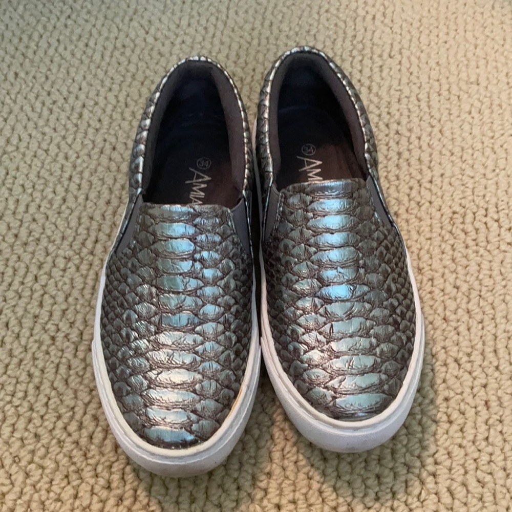Snake skin flats